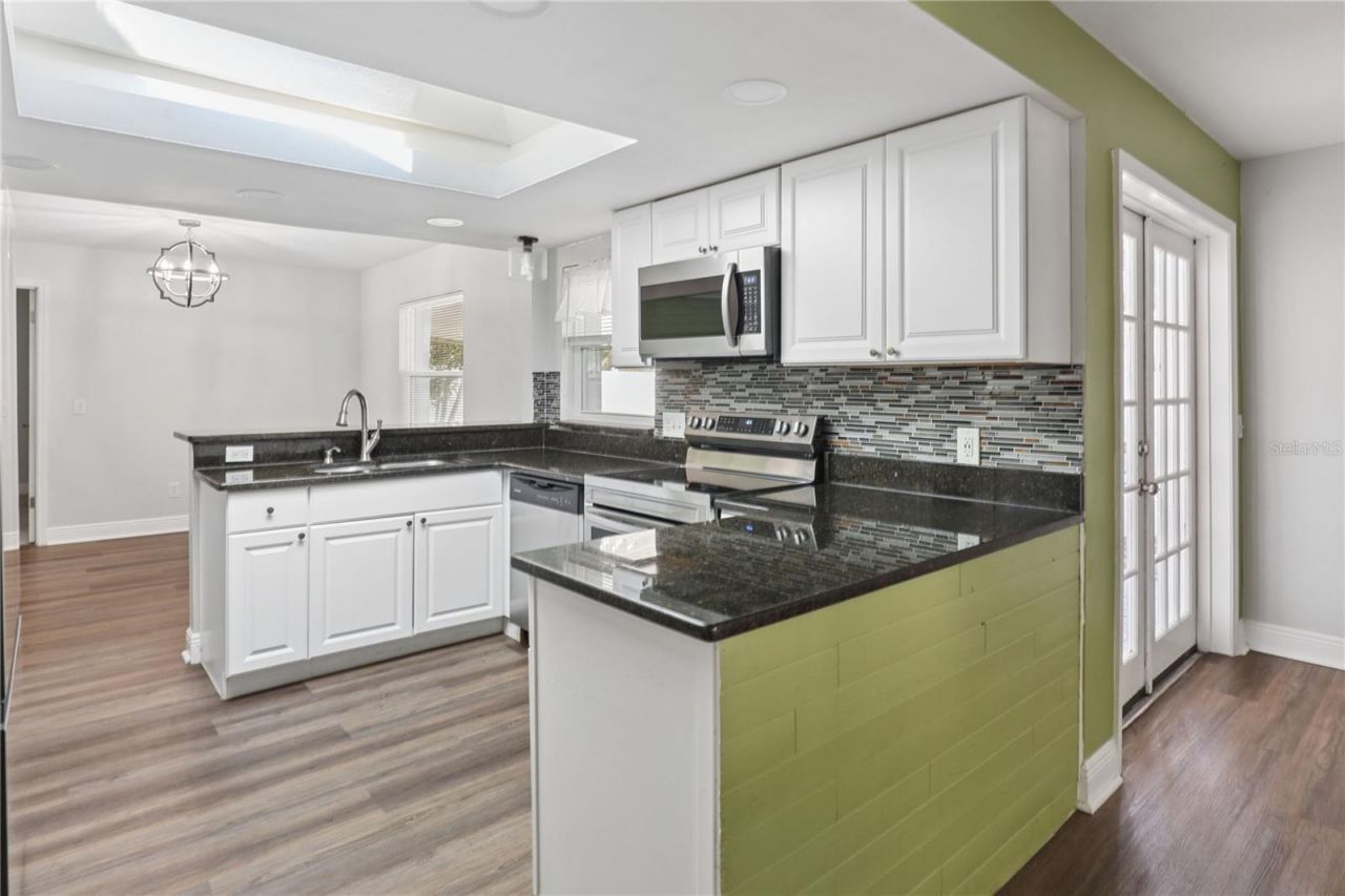 5311 Jennifer Place, Orlando, FL 32807 Photo