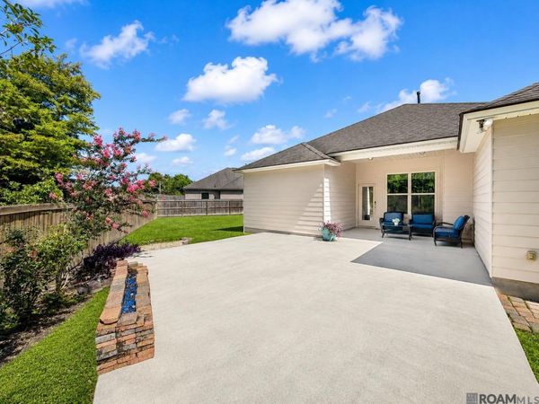 8174 Antebellum Ave, Baton Rouge, LA 70820
