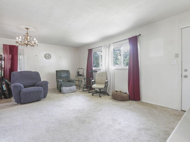 1284 Striebel Road , Columbus, OH 43227 Photo 7