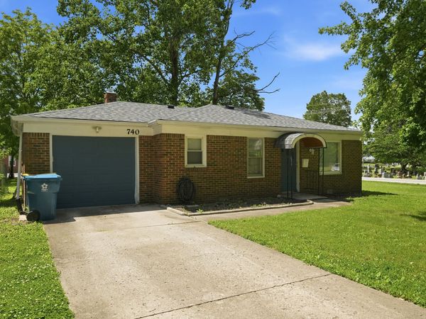 740 1st Avenue NE, Carmel, IN 46032