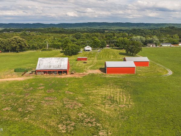 1630115 Silver City Road , Whitesburg, TN 37891