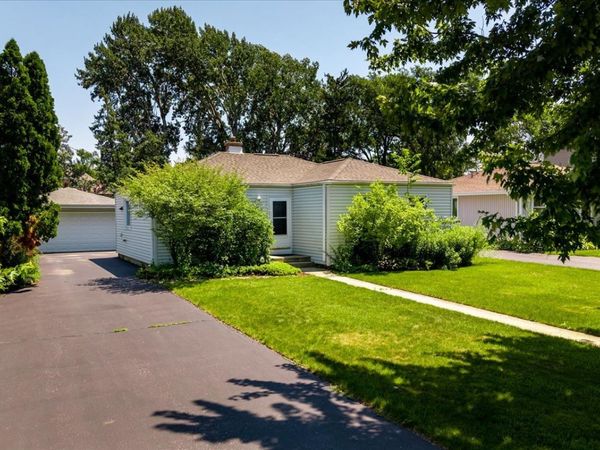 17 S Walnut Street , Palatine, IL 60067
