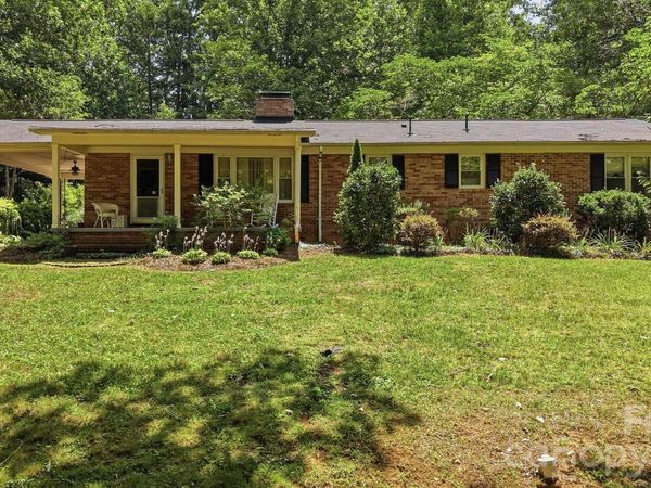 129 Old River Road, Marion, NC 28752