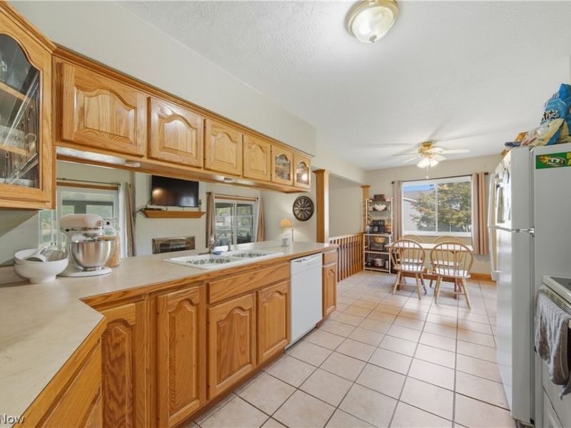 1038 Hampton Drive , Macedonia, OH 44056 Photo 9