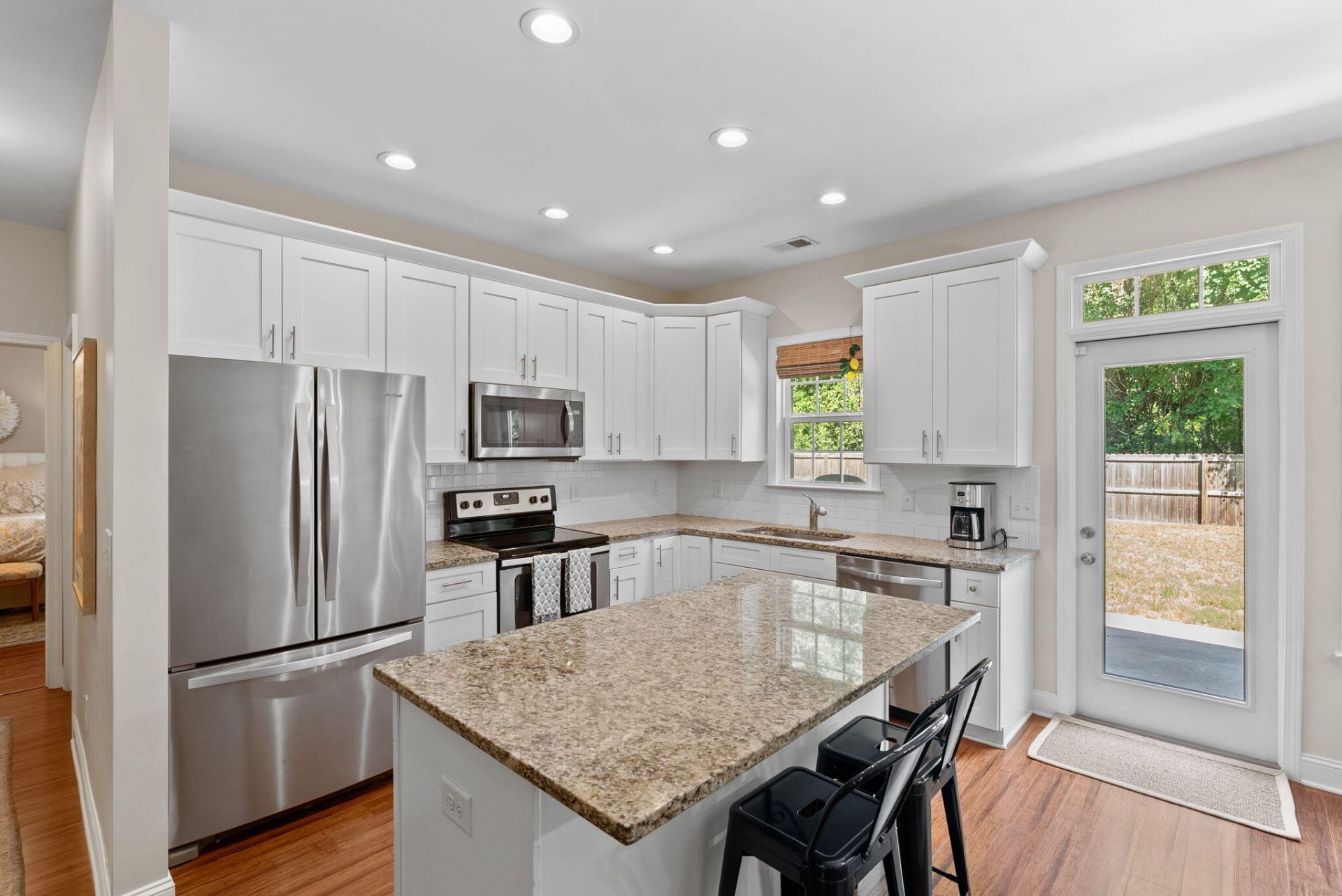 3362 Berryhill Road Photo 4
