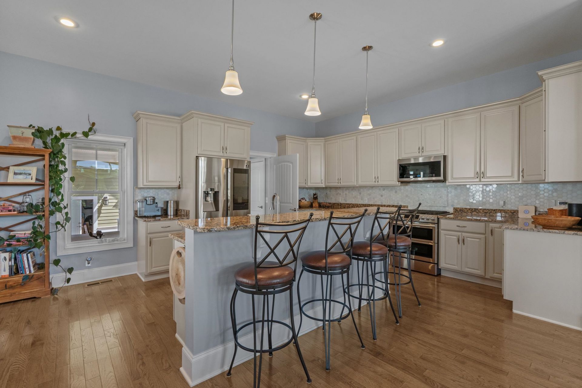 438 Seabury Ln. Photo 14