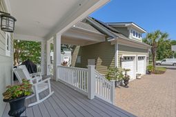 438 Seabury Ln. photo 4