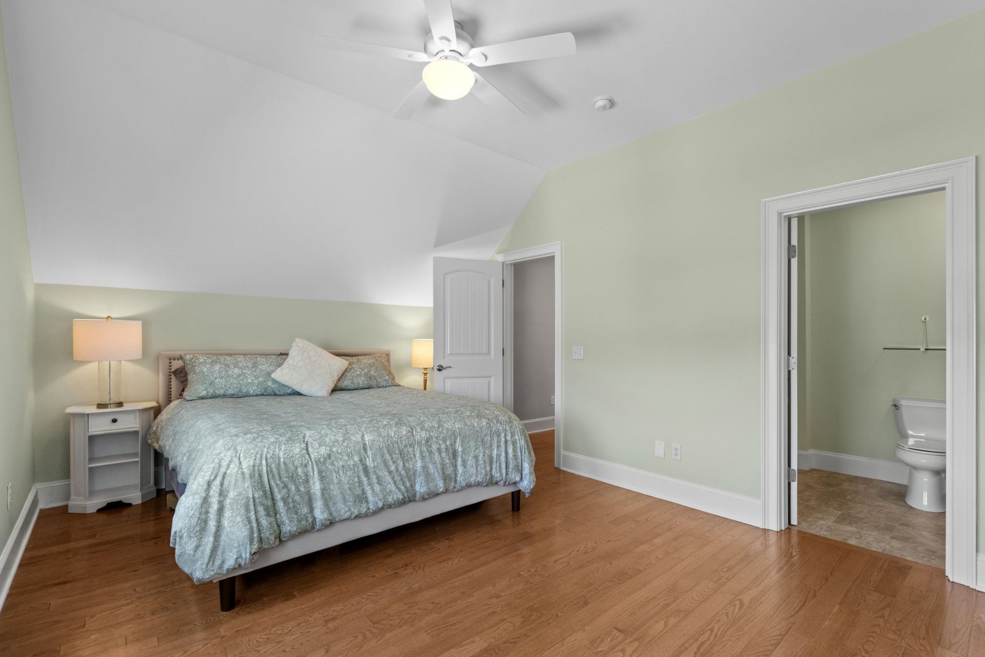 438 Seabury Ln. Photo 35