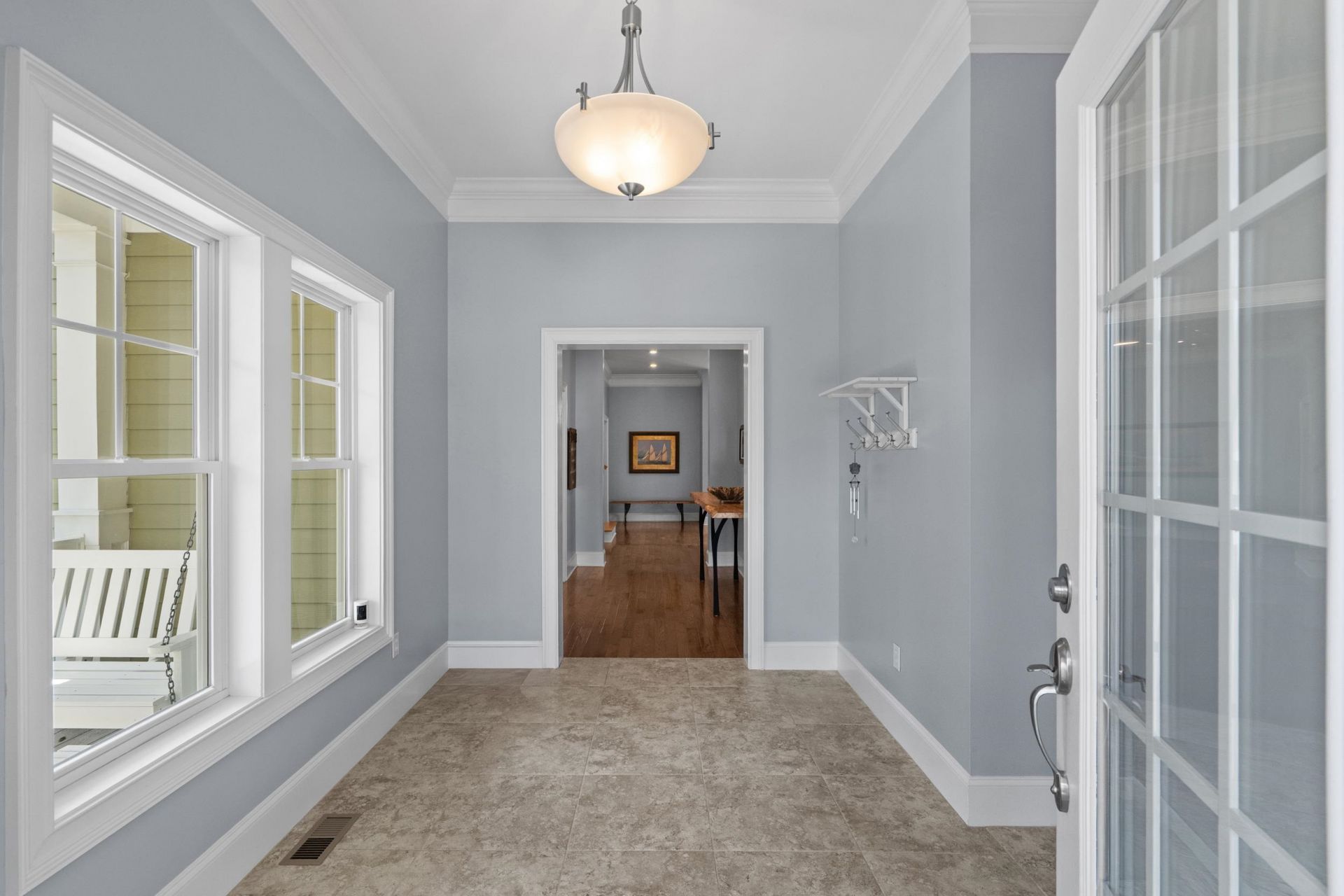 438 Seabury Ln. Photo 6