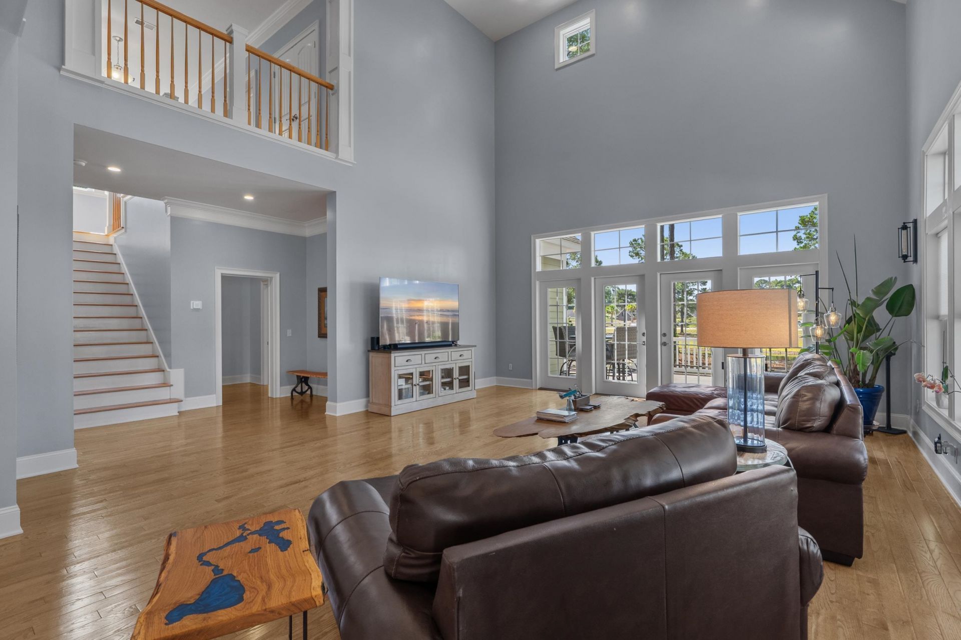 438 Seabury Ln. Photo 8