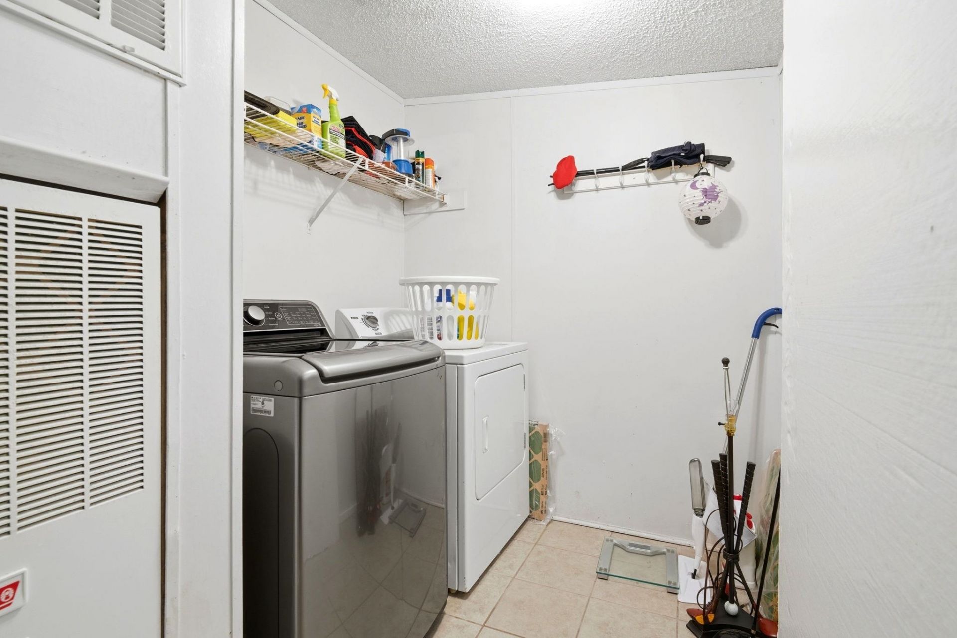 745 River Cliff Dr.  Photo 20