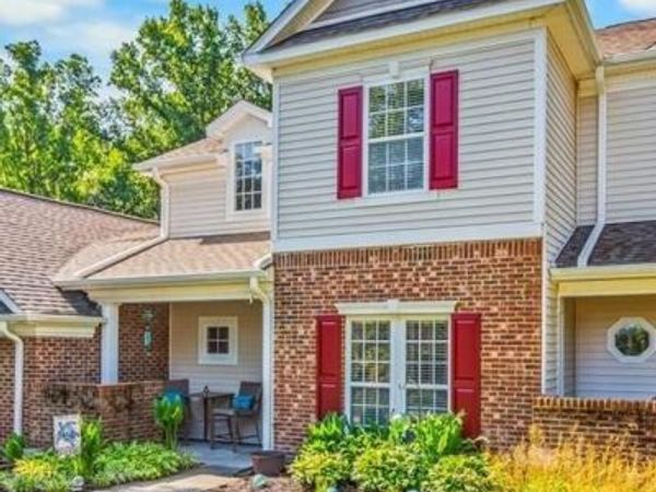 5780 Fox Ridge Lane, Winston-Salem, NC 27104