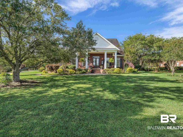 9370 Thoroughbred Run, Fairhope, AL 36532