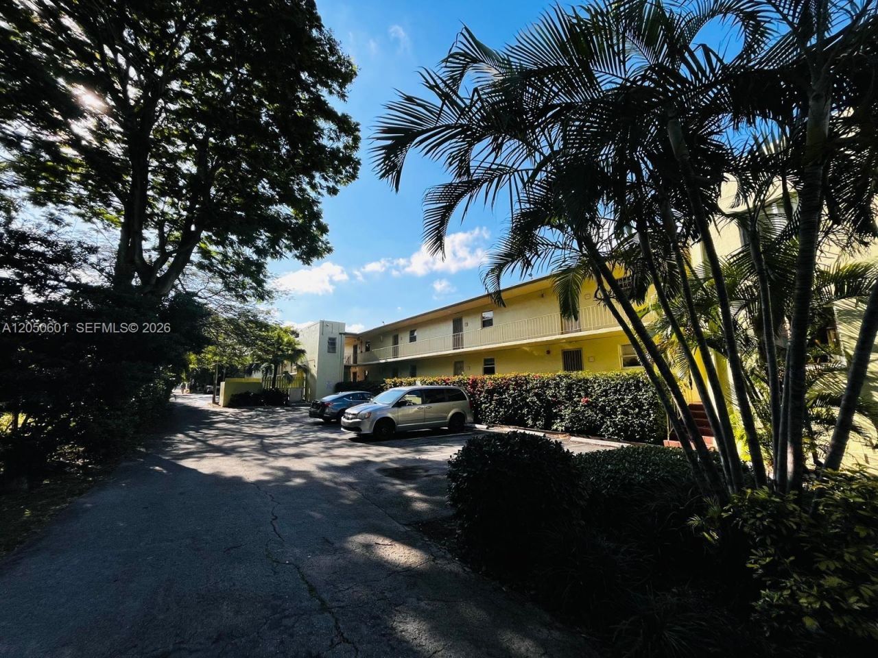 520 NE 38th St, Unit 15, Miami, FL 33137 Photo