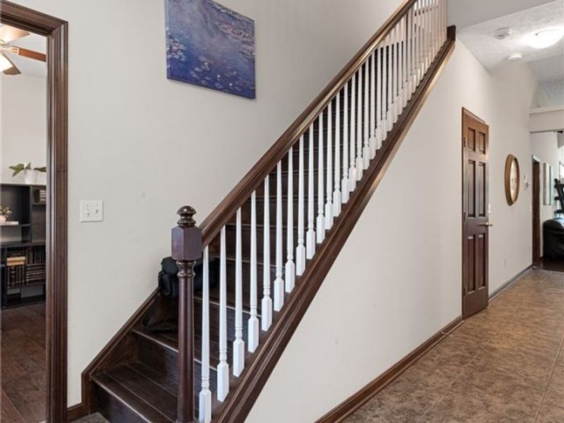 556 Hyannis Port Circle, Avon Lake, OH 44012 Photo 21