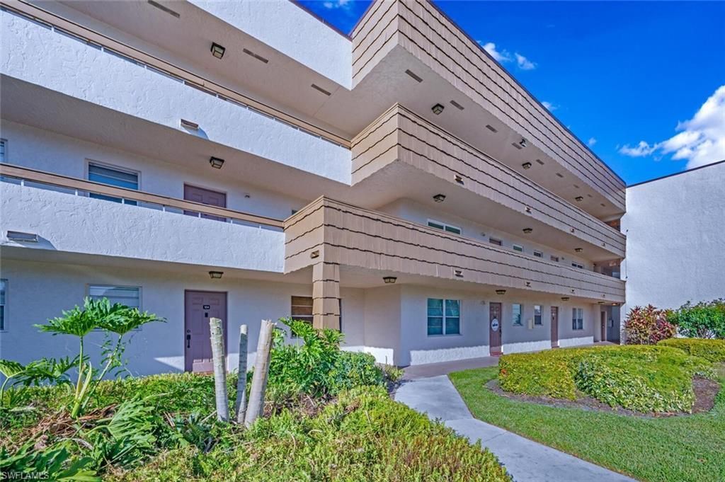 499 Forest Lakes Blvd , Unit 105, Naples, FL 34105 Photo