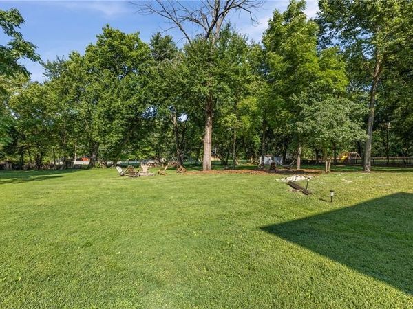 7730 Hardy Street, Overland Park, KS 66204