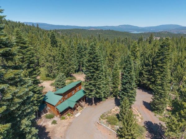 15500 Martis Peak Road, Truckee, CA 96161
