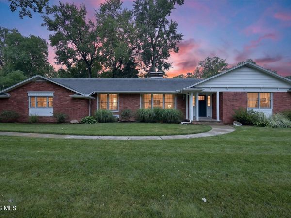 3445 Chapel Drive , Toledo, OH 43615