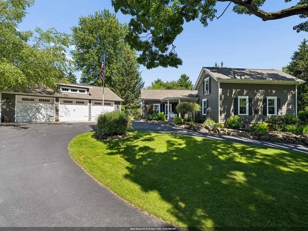 815 GRANDVIEW ROAD, Hortonville, WI 54944