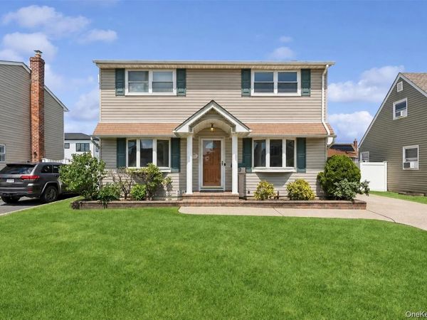 1016 Washington Avenue, Westbury, NY 11590