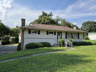 147 Corbin Branch Road, Bridgeport, WV 26330