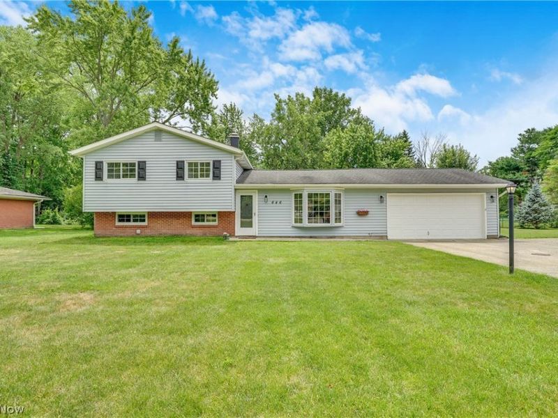 646 Ledge Road, Macedonia, OH 44056 Photo 1