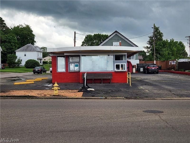 1431 Chestnut Street, Coshocton, OH 43812 Photo 1