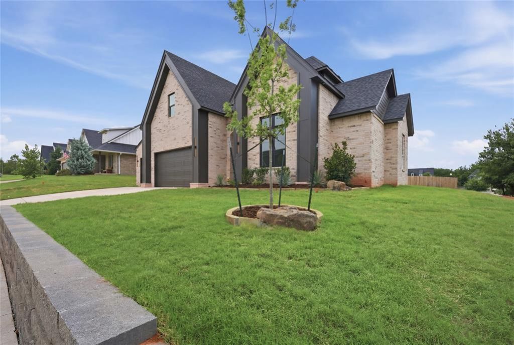 2524 Bretton Lane, Edmond, OK 73012 Main Photo