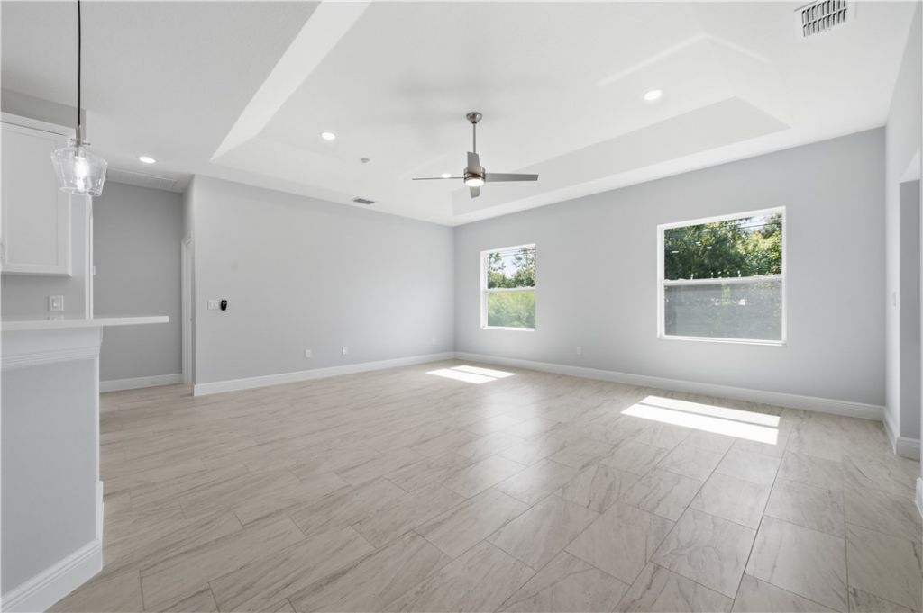 9366 103rd Court, Vero Beach, FL 32967 Photo