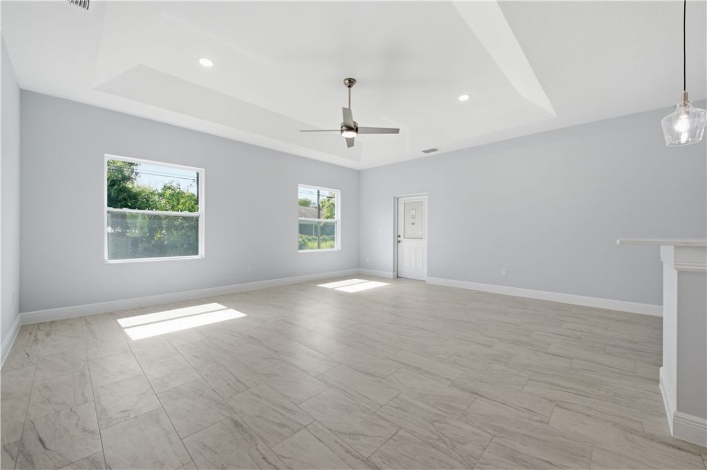 9366 103rd Court, Vero Beach, FL 32967 Photo