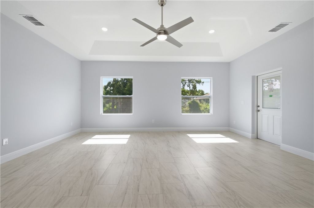 9366 103rd Court, Vero Beach, FL 32967 Photo