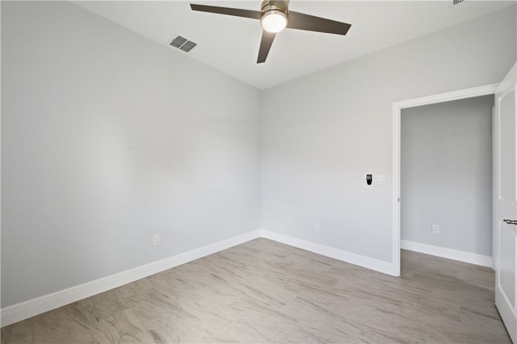 9366 103rd Court, Vero Beach, FL 32967 Photo