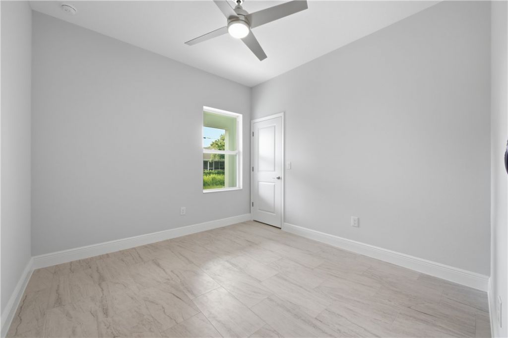 9366 103rd Court, Vero Beach, FL 32967 Photo