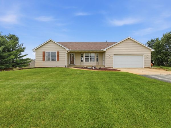3960 16th Street, Wayland, MI 49348