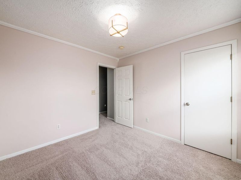 5936 Epernay Way, Galloway, OH 43119 Photo 24