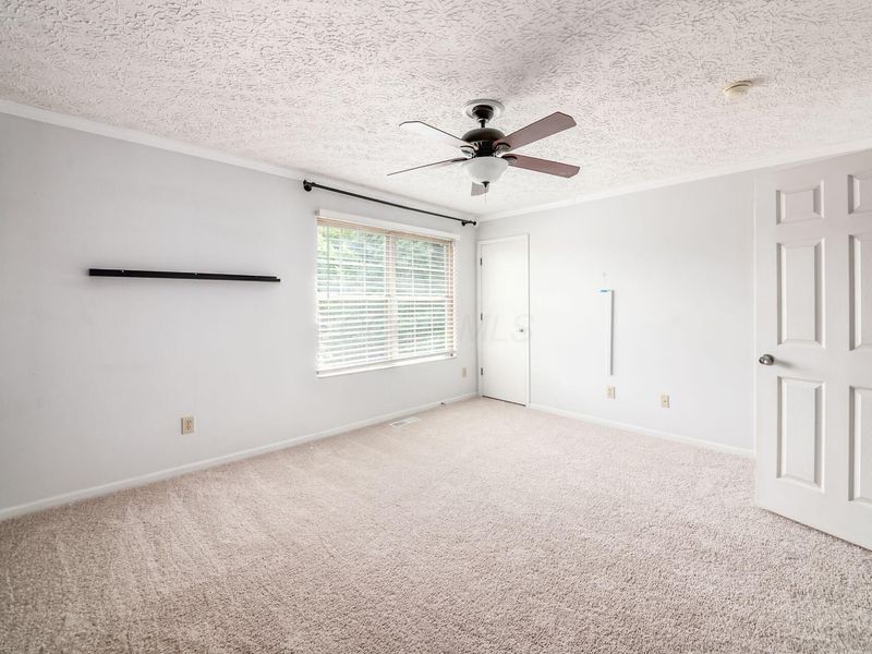 5936 Epernay Way, Galloway, OH 43119 Photo 25