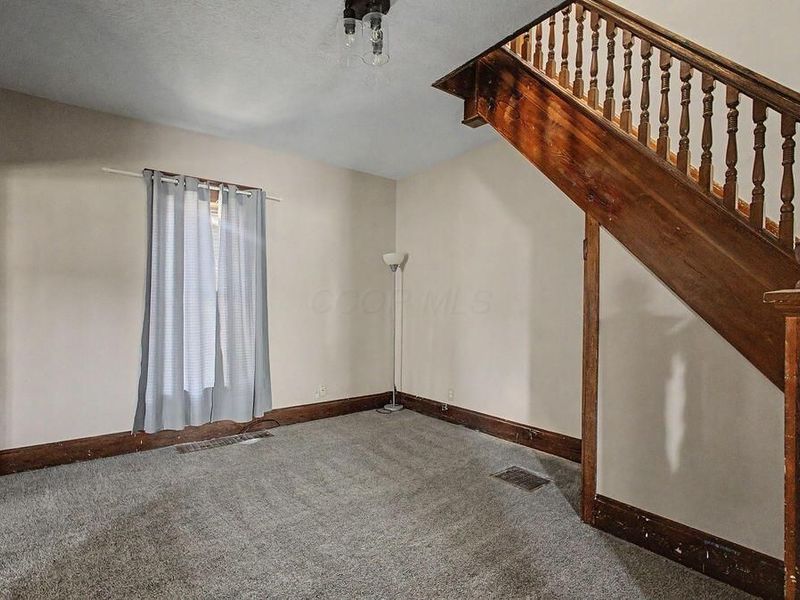 546 N Jefferson Street , Utica, OH 43080 Photo 8