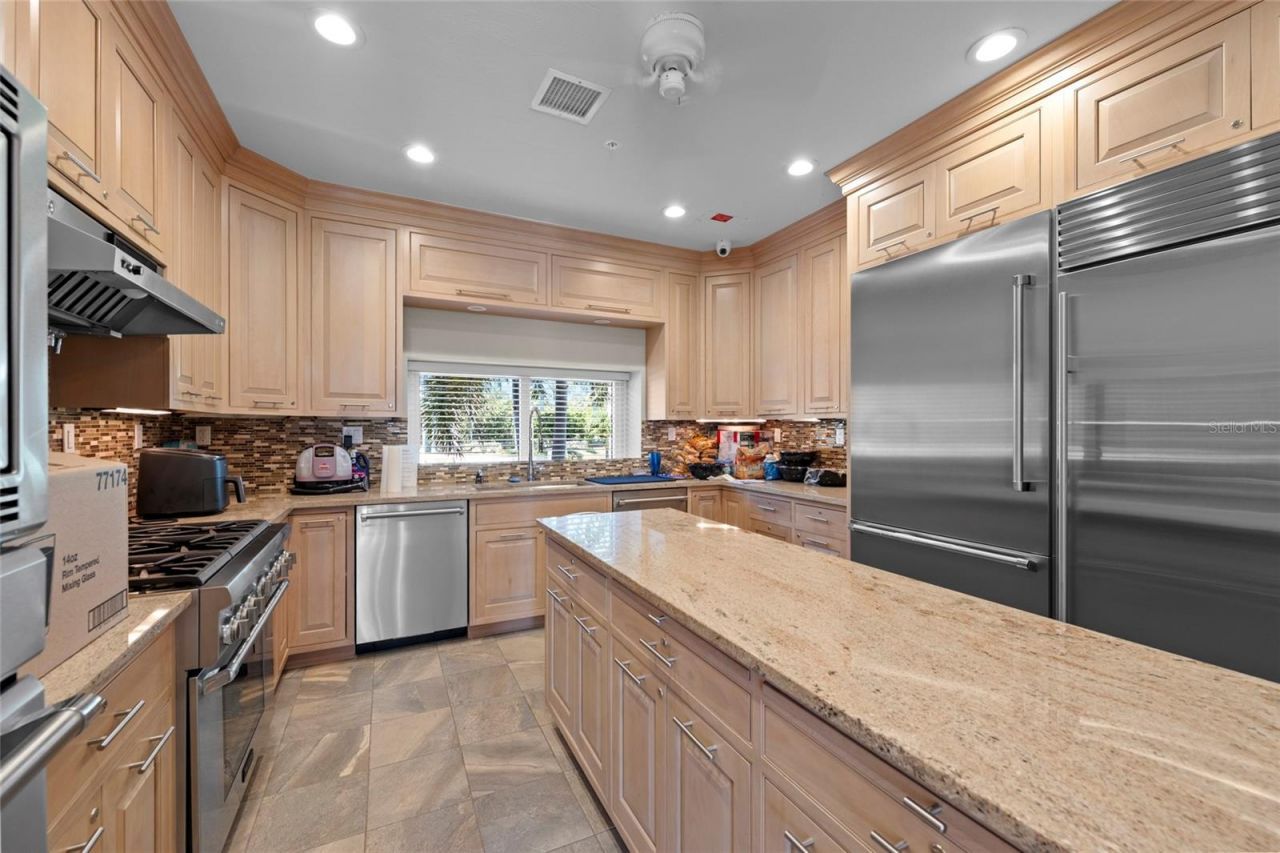 3060 Grand Bay Boulevard, Unit 133, Longboat Key, FL 34228 Photo