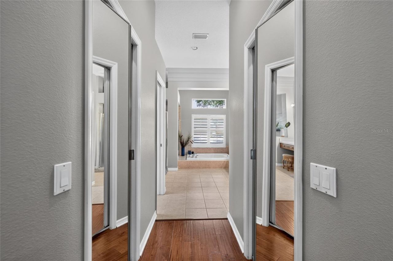 9109 Woodridge Run Drive , Tampa, FL 33647 Photo
