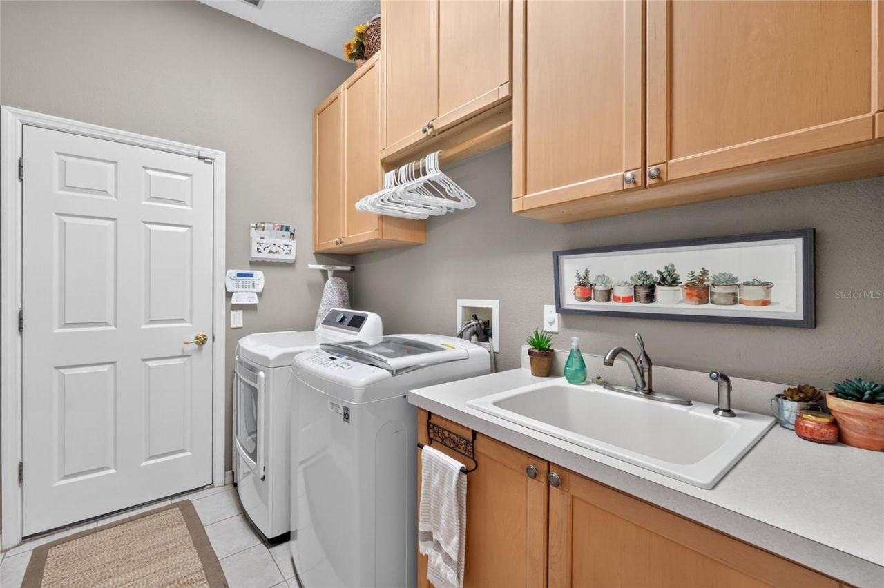 9109 Woodridge Run Drive , Tampa, FL 33647 Photo