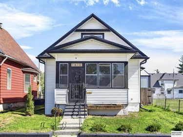 1610 Manderson Street, Omaha, NE 68110