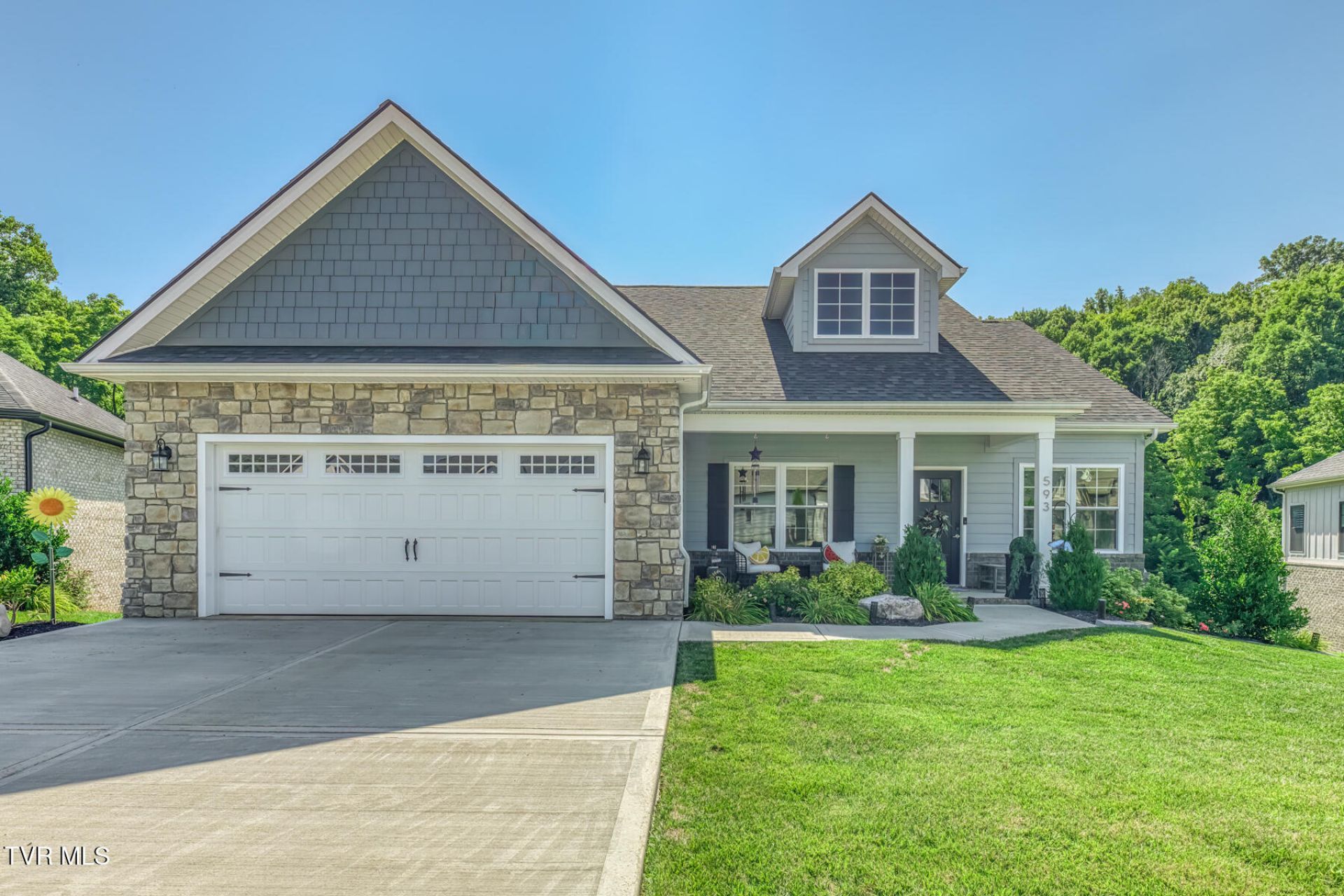 593 Gardenia Drive, Johnson City, TN 37615 Main Photo