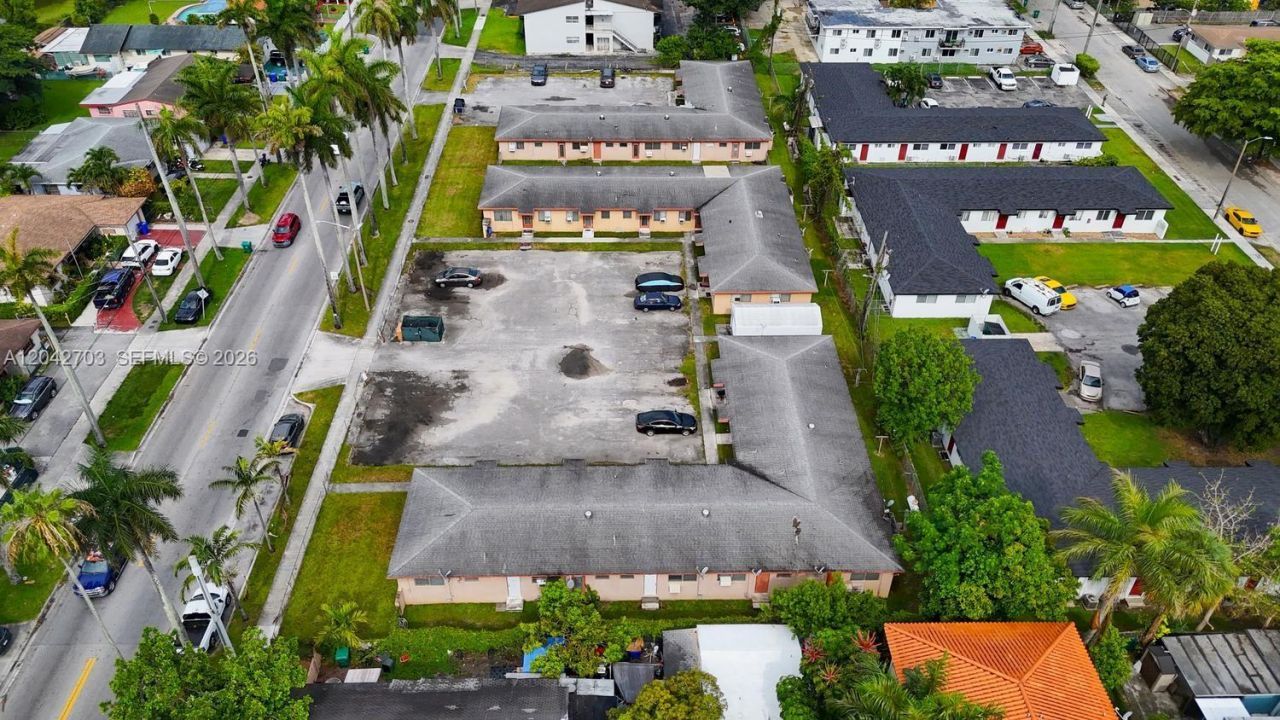 1915 NW 28th St, Miami, FL 33142 Photo