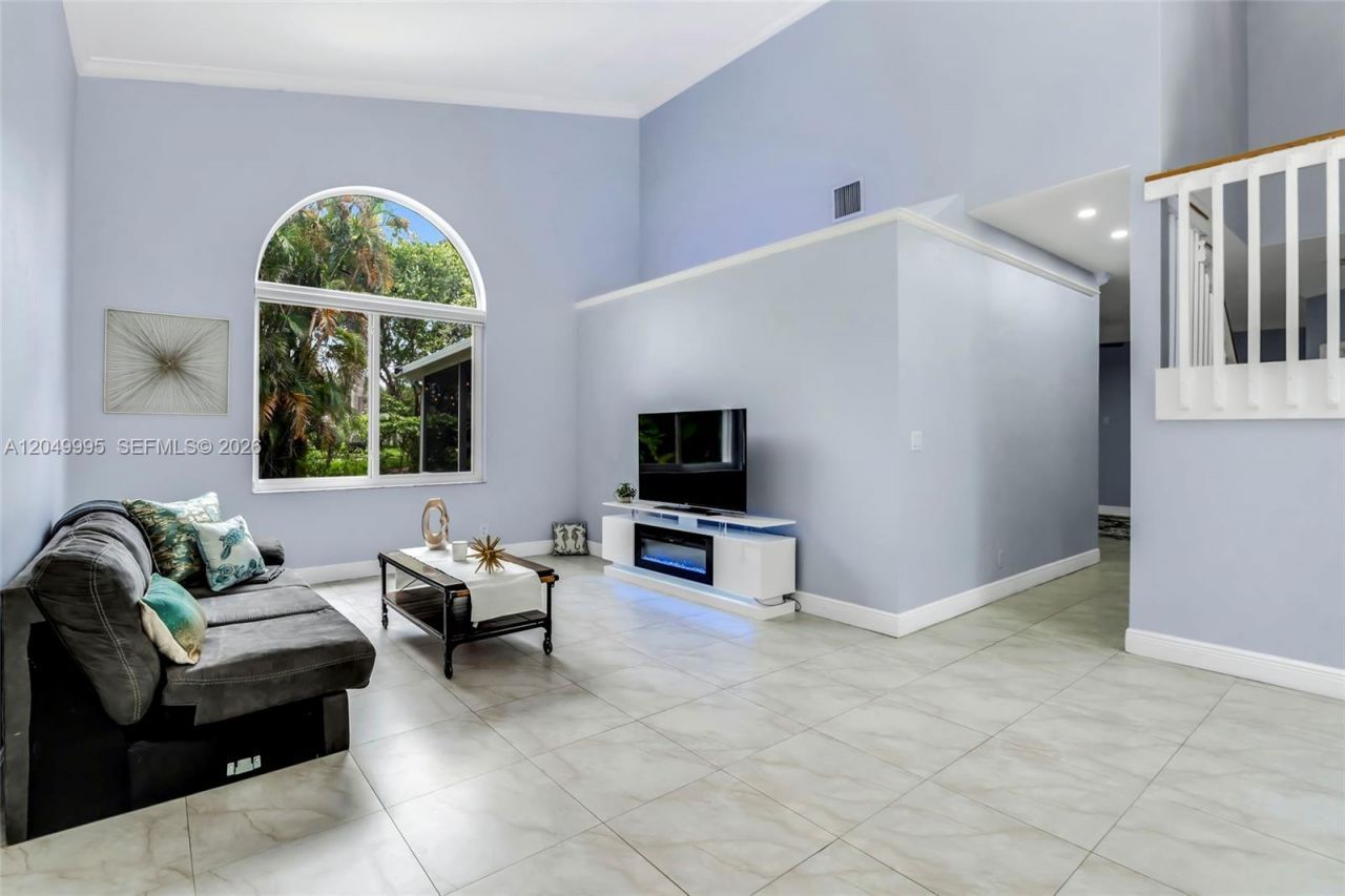7569 Parkside Ln , Margate, FL 33063 Photo