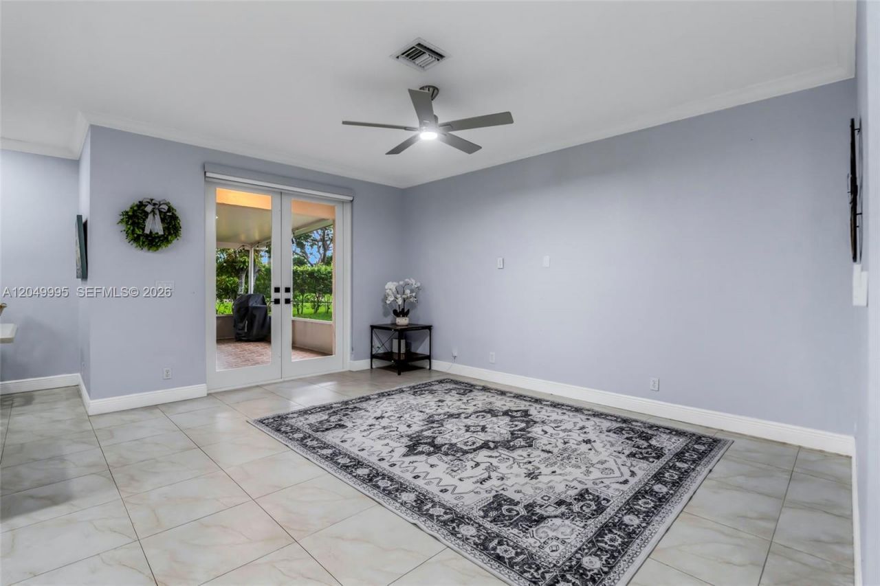 7569 Parkside Ln , Margate, FL 33063 Photo