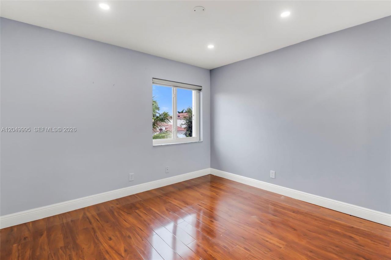 7569 Parkside Ln , Margate, FL 33063 Photo
