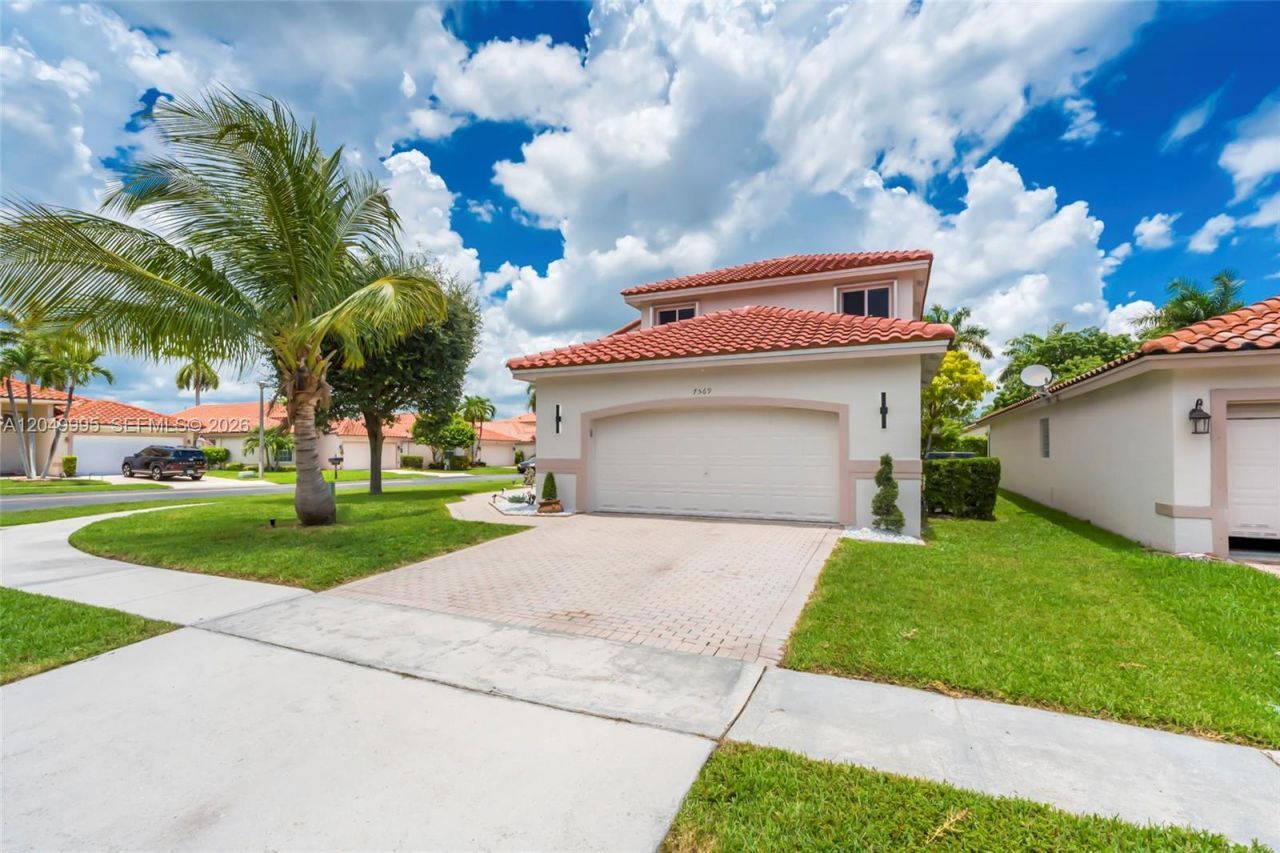 7569 Parkside Ln , Margate, FL 33063 Photo