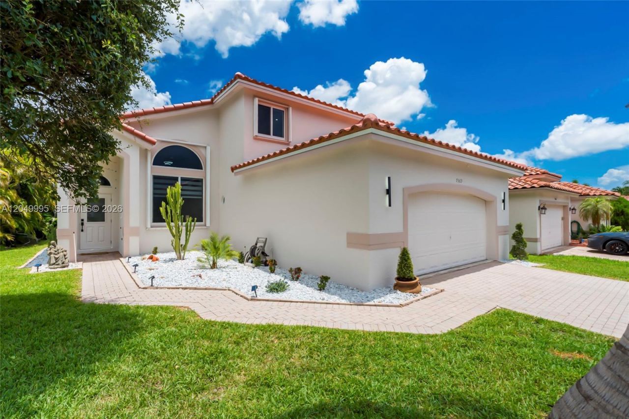7569 Parkside Ln , Margate, FL 33063 Photo
