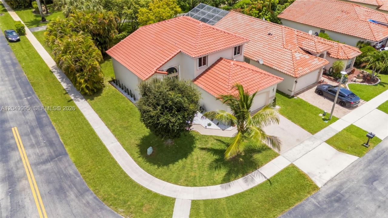 7569 Parkside Ln , Margate, FL 33063 Photo
